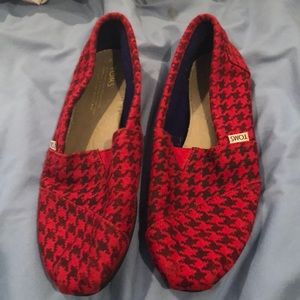 Women’s Toms